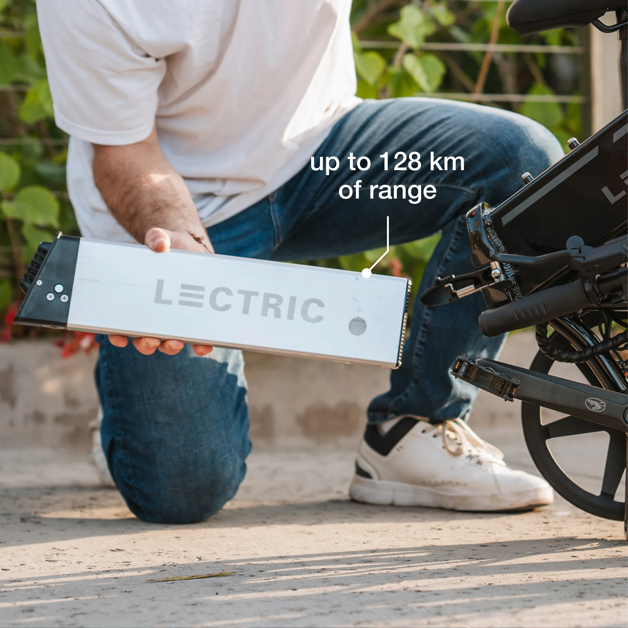 XP Lite2 Arctic White Long-Range eBike [CA] - Image 11